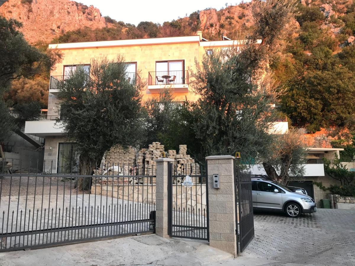 Rezevici Boutique Villa Petrovac Eksteriør bilde
